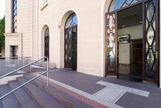 Stazione di Bolzano: Rampa entrata fermata degli autobus